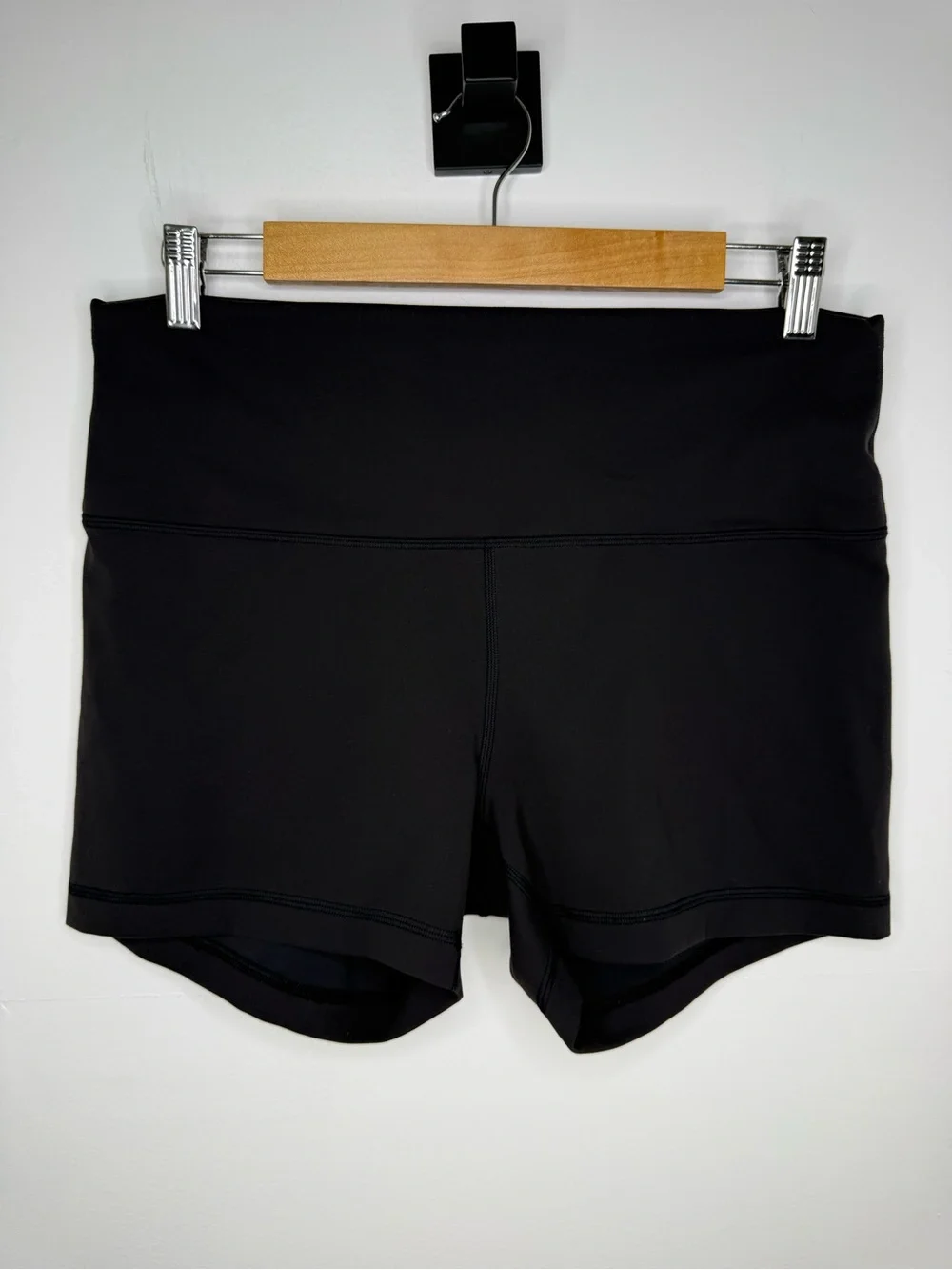 LULULEMON Black Wunder Train High Rise Shorts 4”